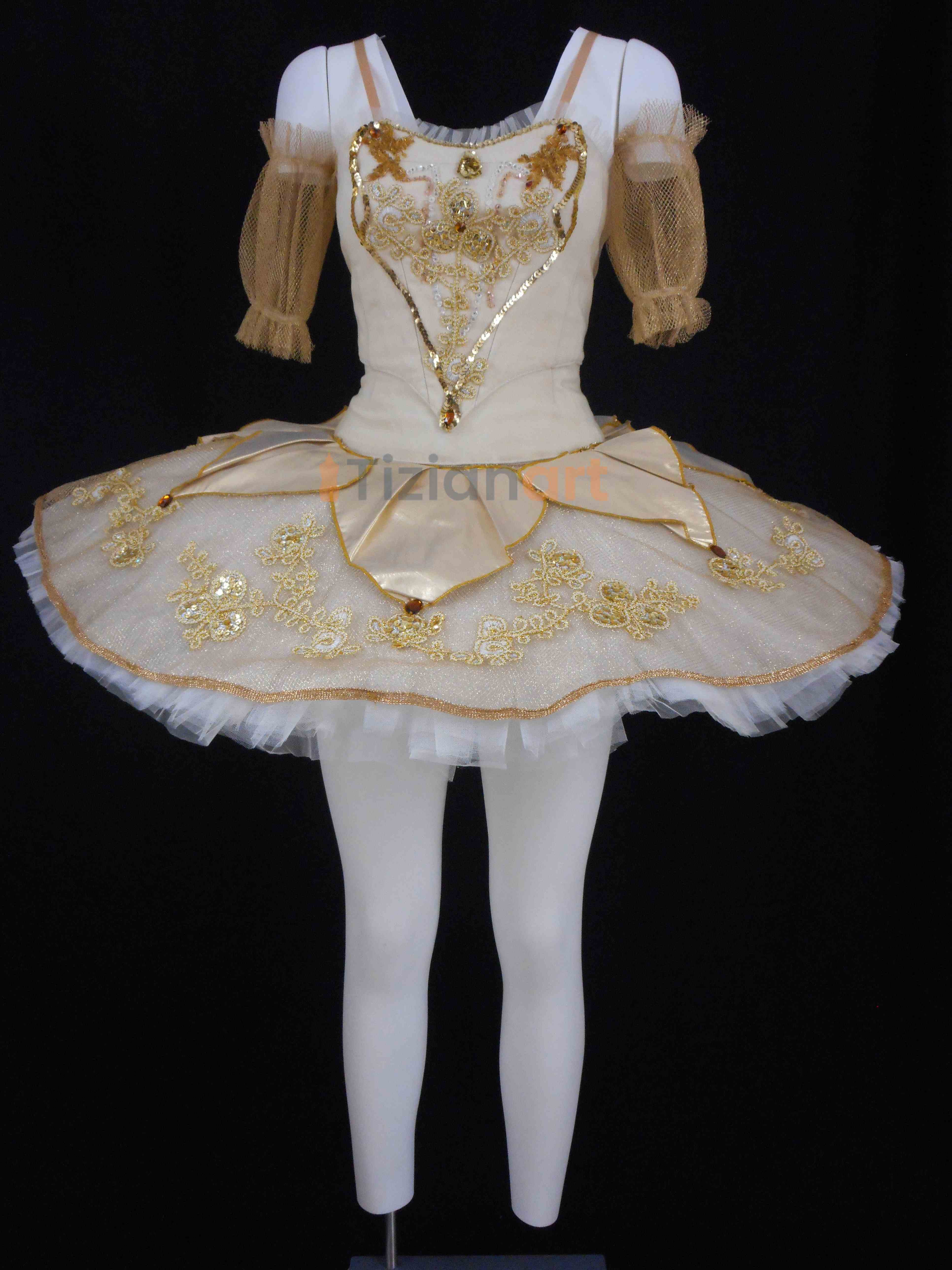 costume in vendita