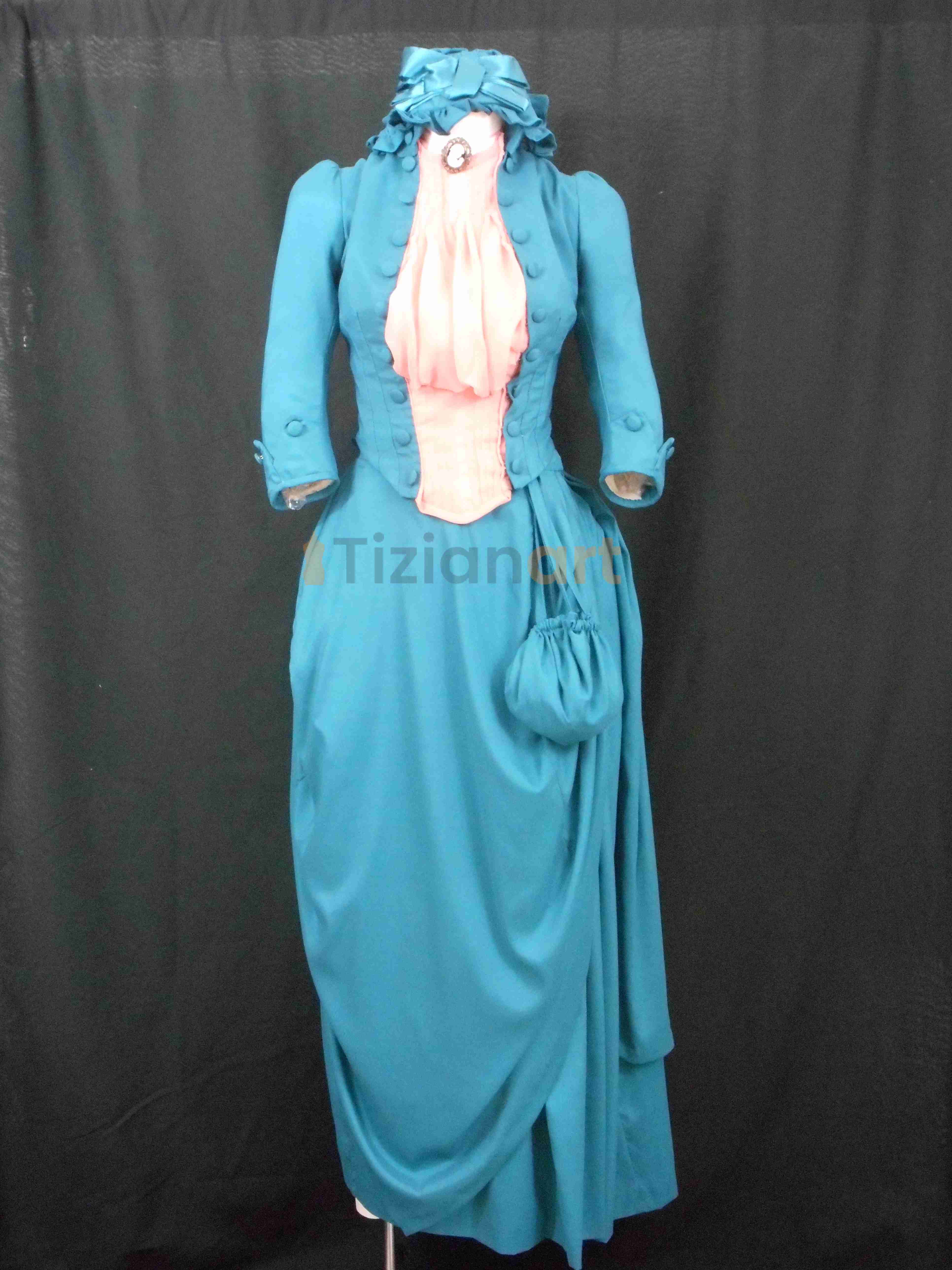 costume in vendita